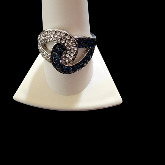 NEW INFINITY RING - Picture 5 of 5